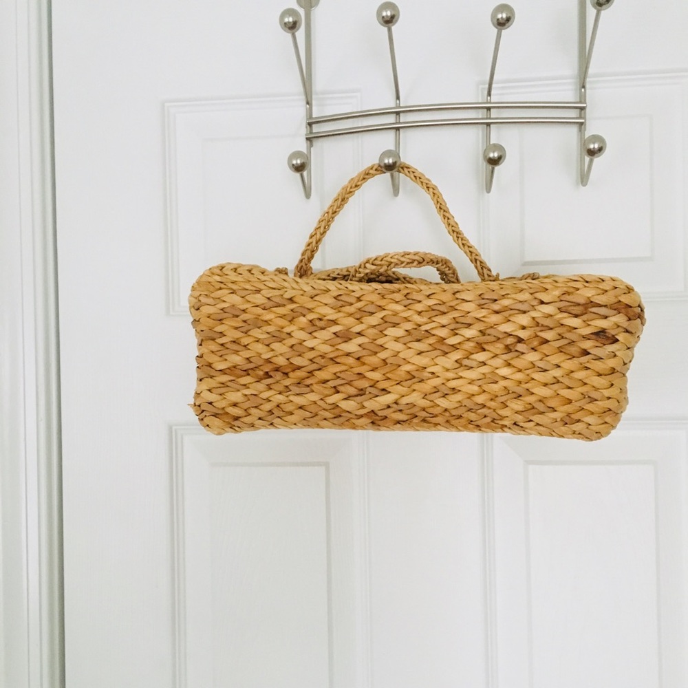 Straw bag
